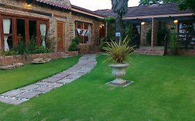 Khokha Moya Guesthouse